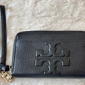 Tory Burch Wristlet